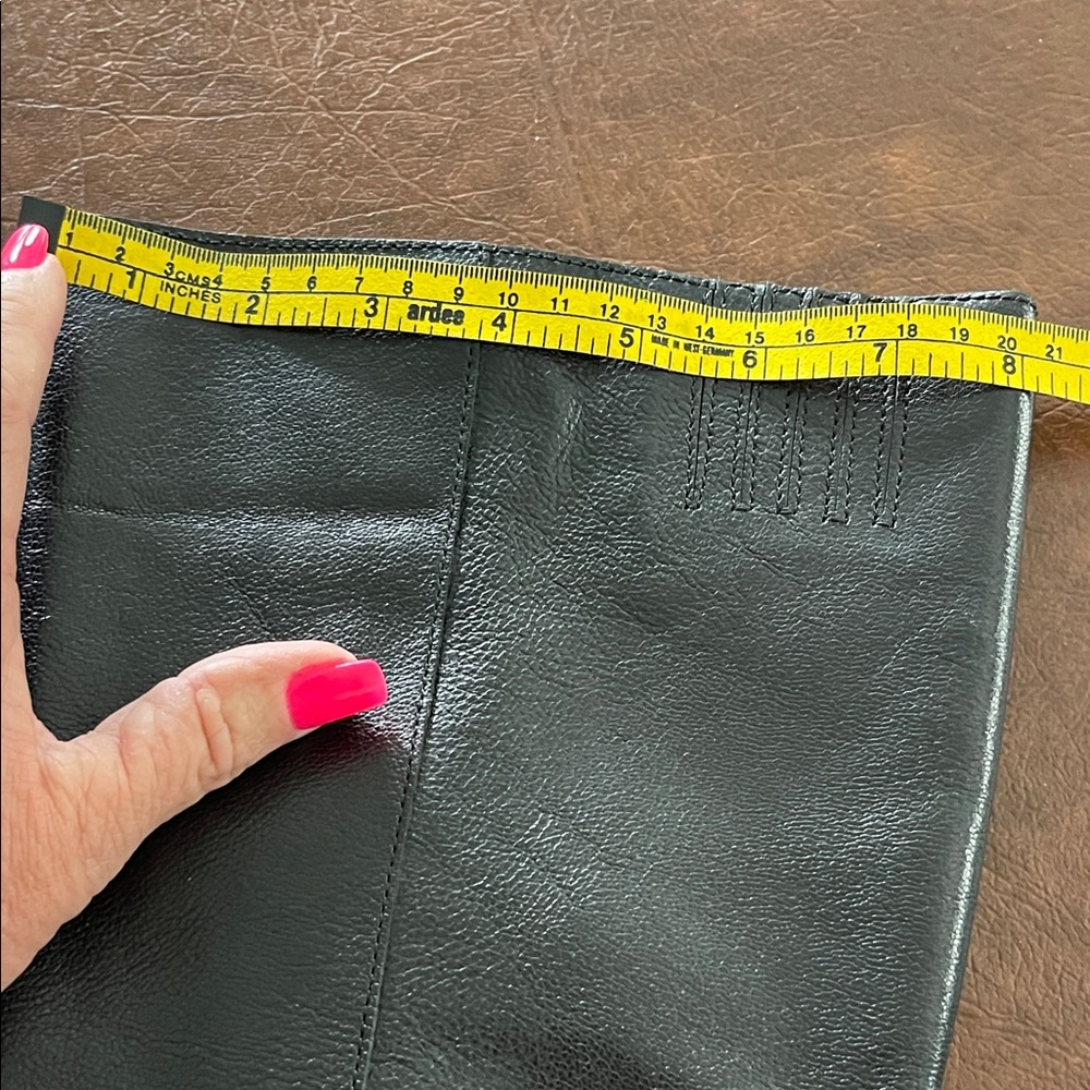 Born Black ‘TERRI’ Knee High Leather Boots Side Zip 9.5 EUC - Picture 11 of 13